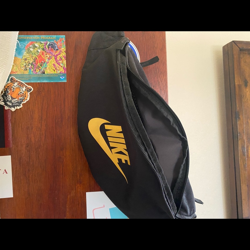 Nike Heritage Fanny Pack
